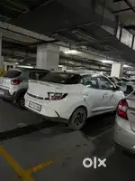Company me gadi chala nii hai