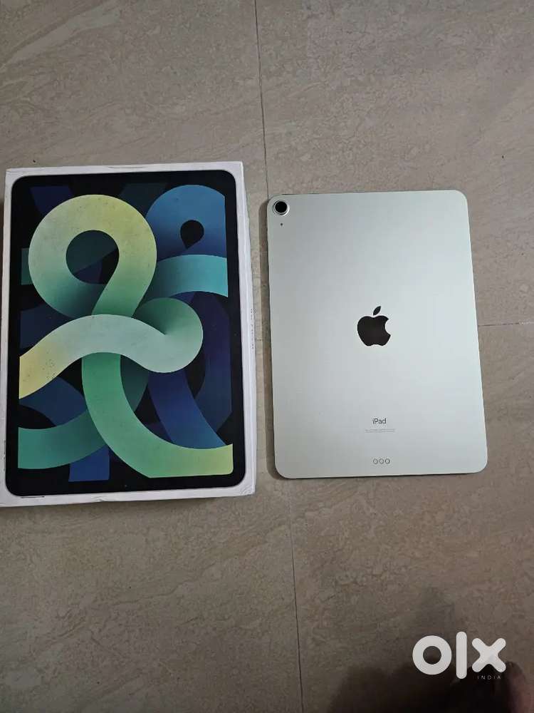 I pad Air 4th Gen 64gb with Box only clean condition no scratch, dent.