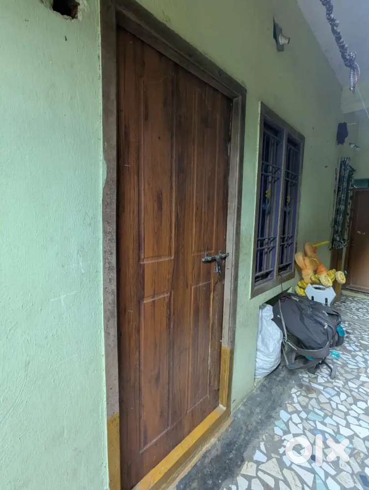 1BHK Looking for decent small family