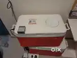 Egg hatching incubator