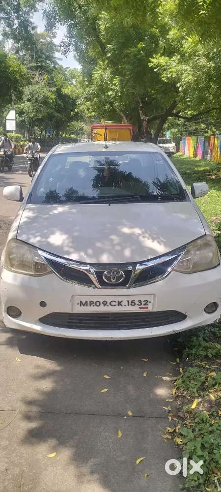 Toyota Etios 2011 CNG & Hybrids Well Maintained