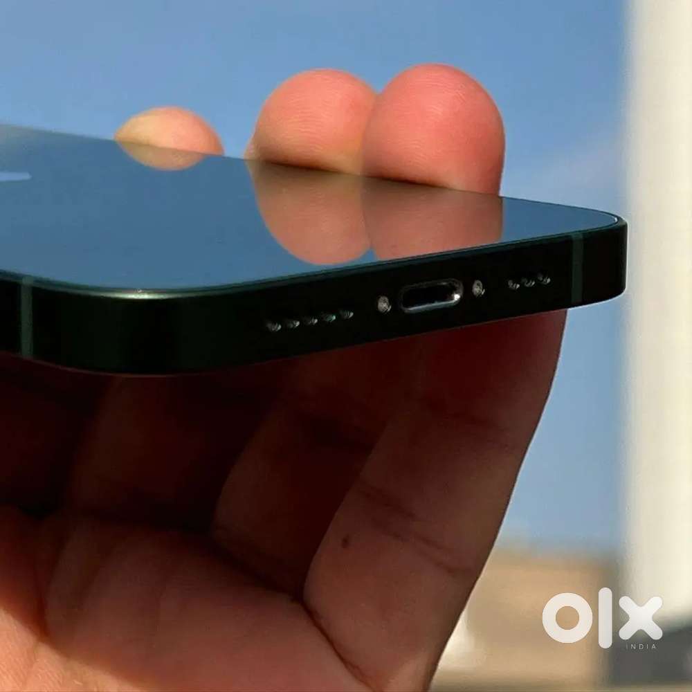 Get iPhone 13 selling in genuine price in your budget