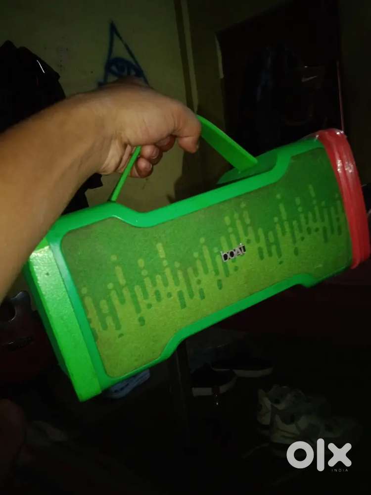 Boat mega speaker with extra bassboosted