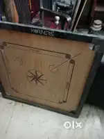 Carrom board
