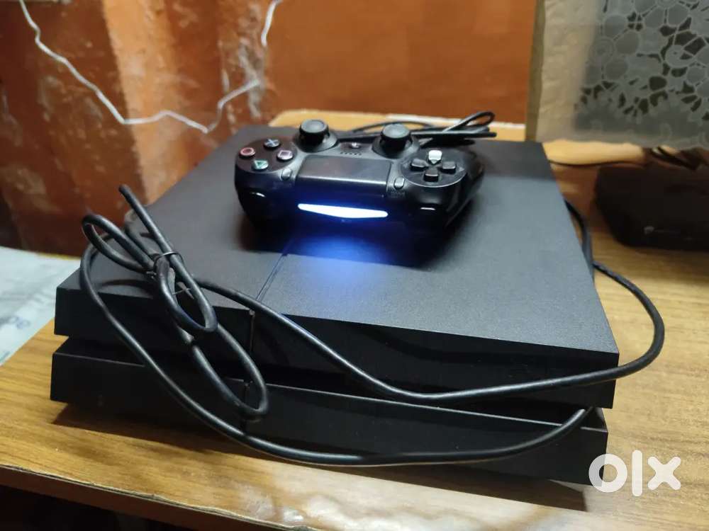 PS4 1 TB Model