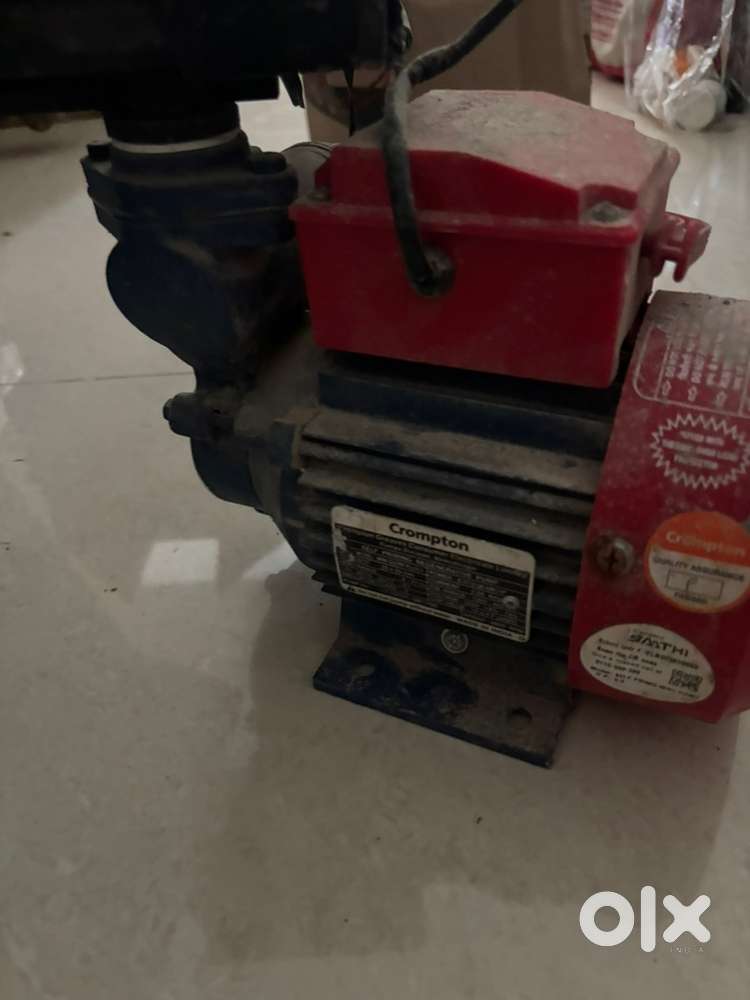 Water pump with auto cut
