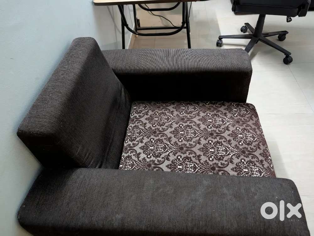 Sofa Set 1 year old for sale