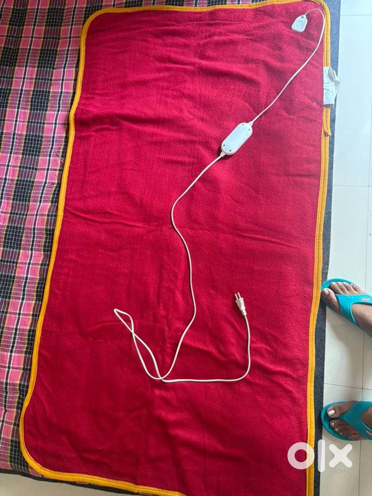 Mattress, electric blanket & 2 big warm blankets