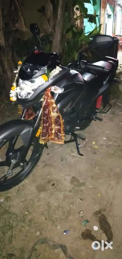 Mad Black Colour,All Service Done, Insurance till Dec,2025