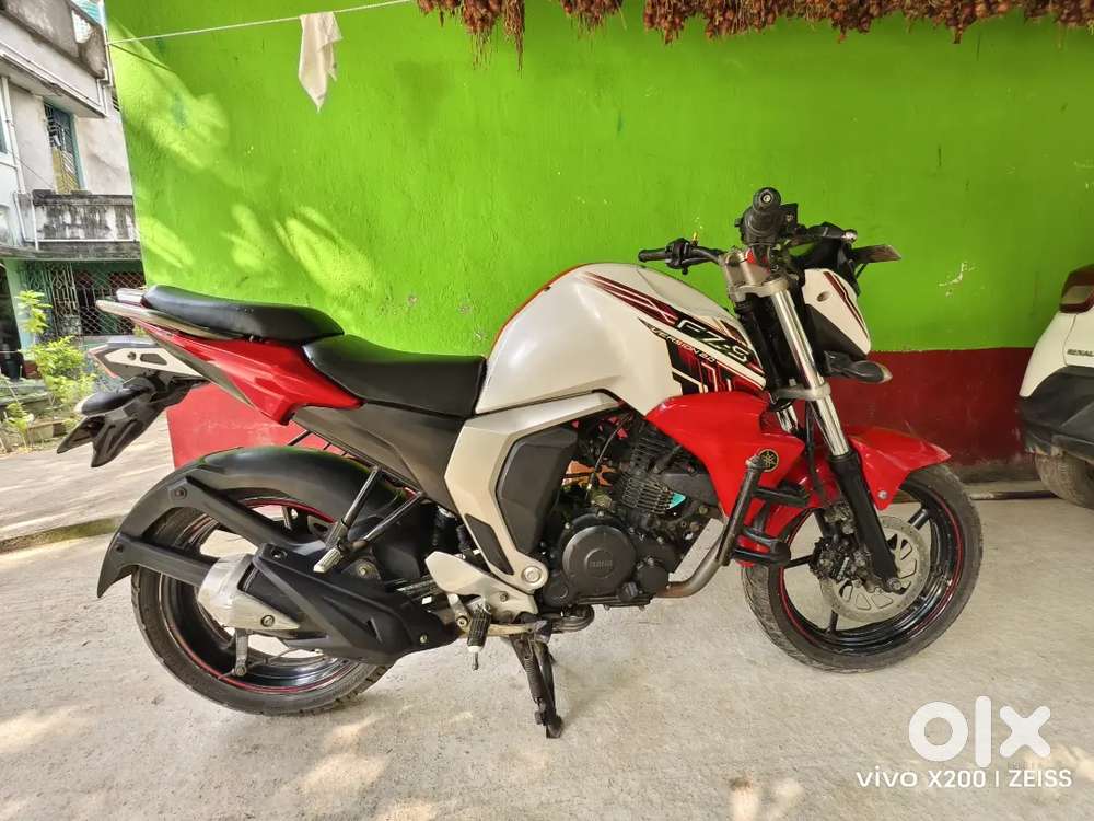 Yamaha FZS FI 2016