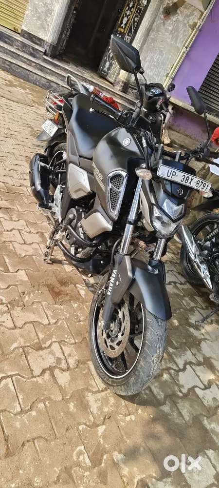 Yamaha fzs v3