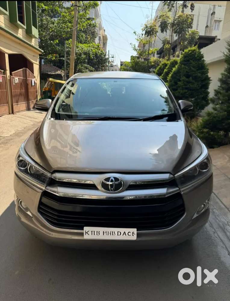 Toyota Innova crysta automatic p2017 Diesel