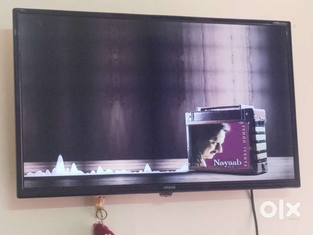L E D Tv Croma 32 inch