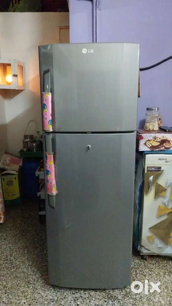 Good condition refrigerator