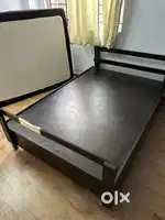 Used 4’x6’ bed with storage