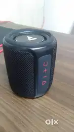 Boat Bluetooth speaker