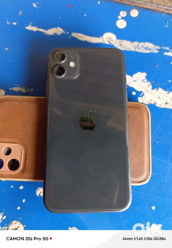 Iphone 11 64gb original he phone kula hua nahi he bernd new rakha he