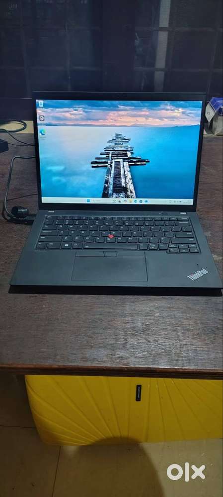 Lenovo ThinkPad T14 with i7-13th gen, touchscreen, 3 years warranty