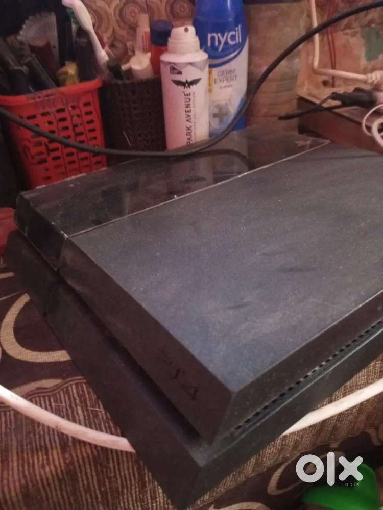 PS4 1TB with 15 games