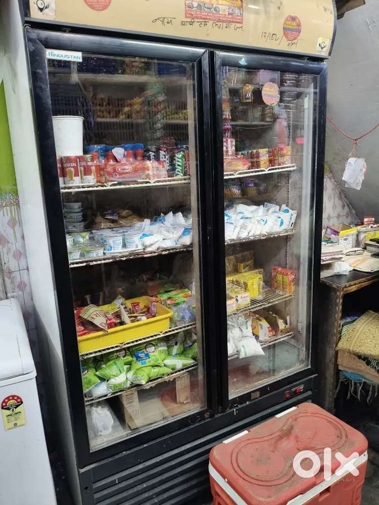 Double door glass fridge