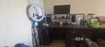 Pc table with troyer