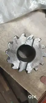 Milling machine operator