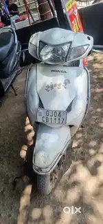 Honda activa hit