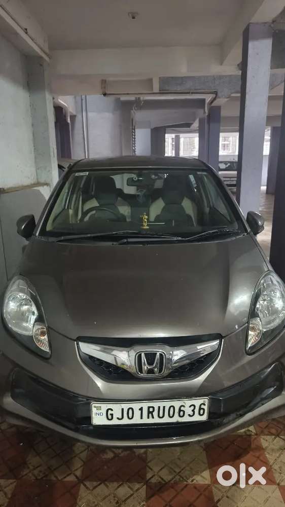 Honda Brio hatchback i v-vtec