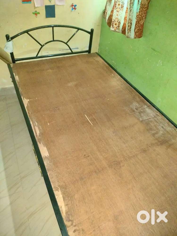 Selling a Foldable Bed in excellent condition.
