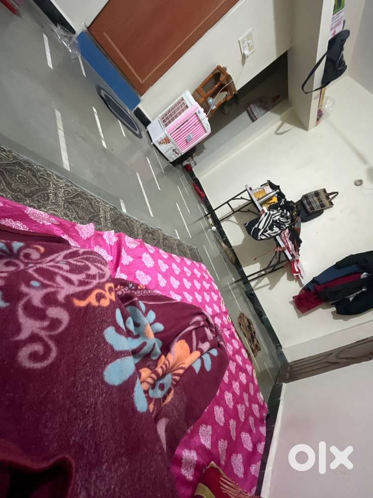 1RK room only for girls