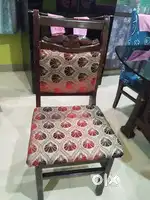 Glass dinning table with 6 wooden chairs