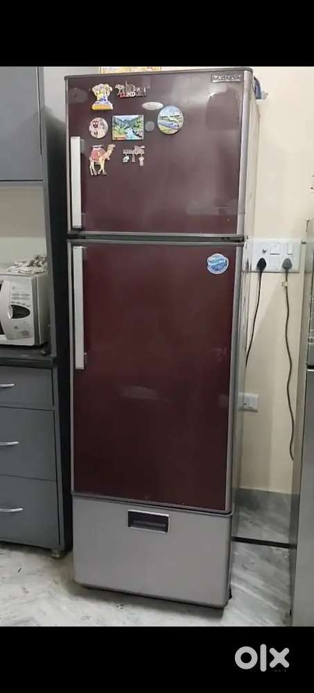 Fully working triple door whirlpool fridge 343 lts