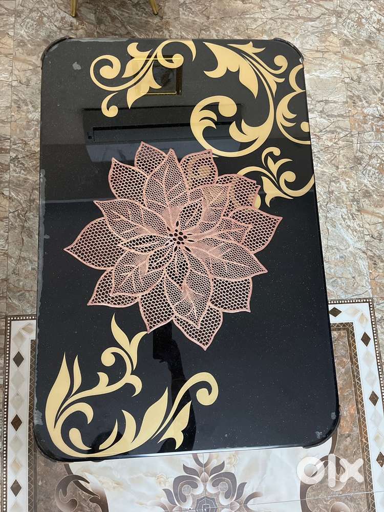 Centre table
