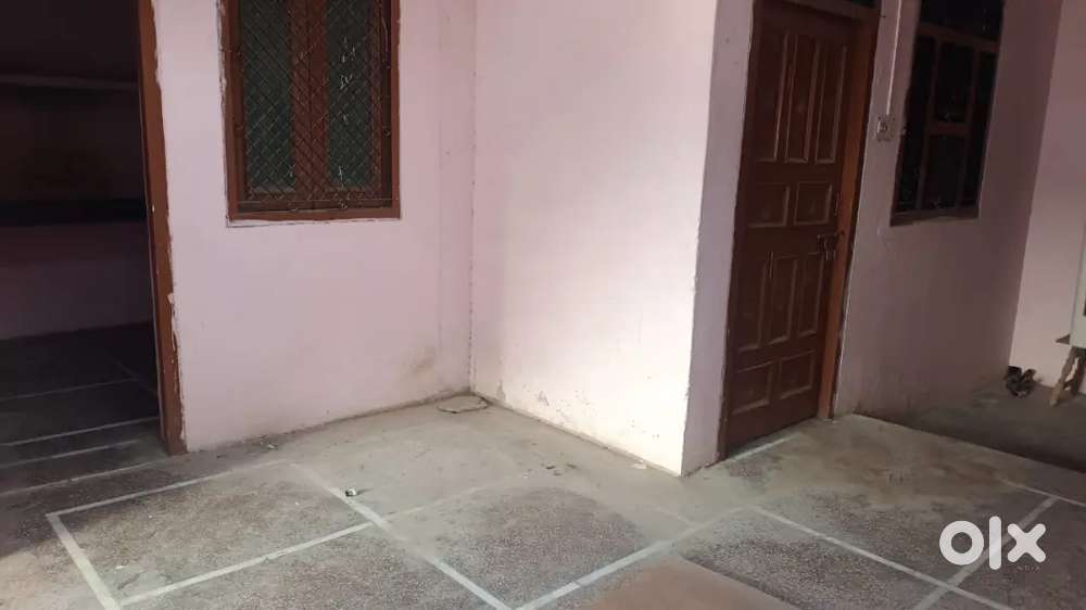 01 Room with or without kitchen 100 meter from Rly Station Rewari
