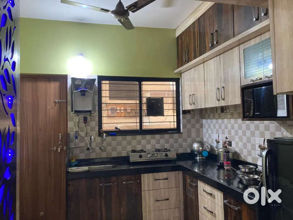 2BHK FLAT FOR RENT SHATABDDI SQR SEMI FURNISHED