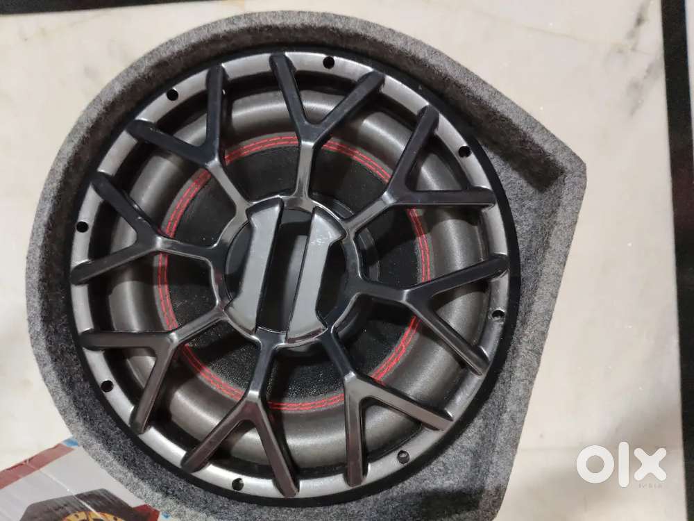 Fabtec 12 inch basetube 6500w built in amp