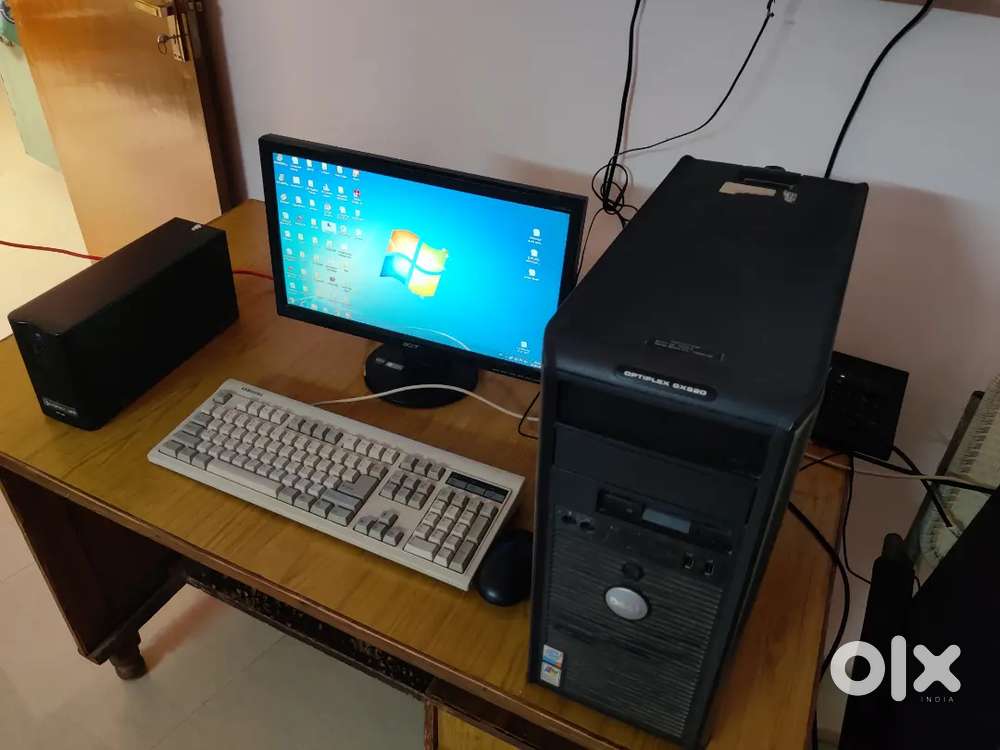 Desktop computer Dell optiplex GX620 with 18.5 Inch ACER LED