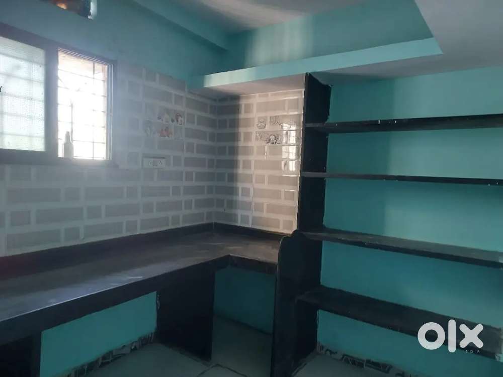 1bhk house portion available shatabdi sqr