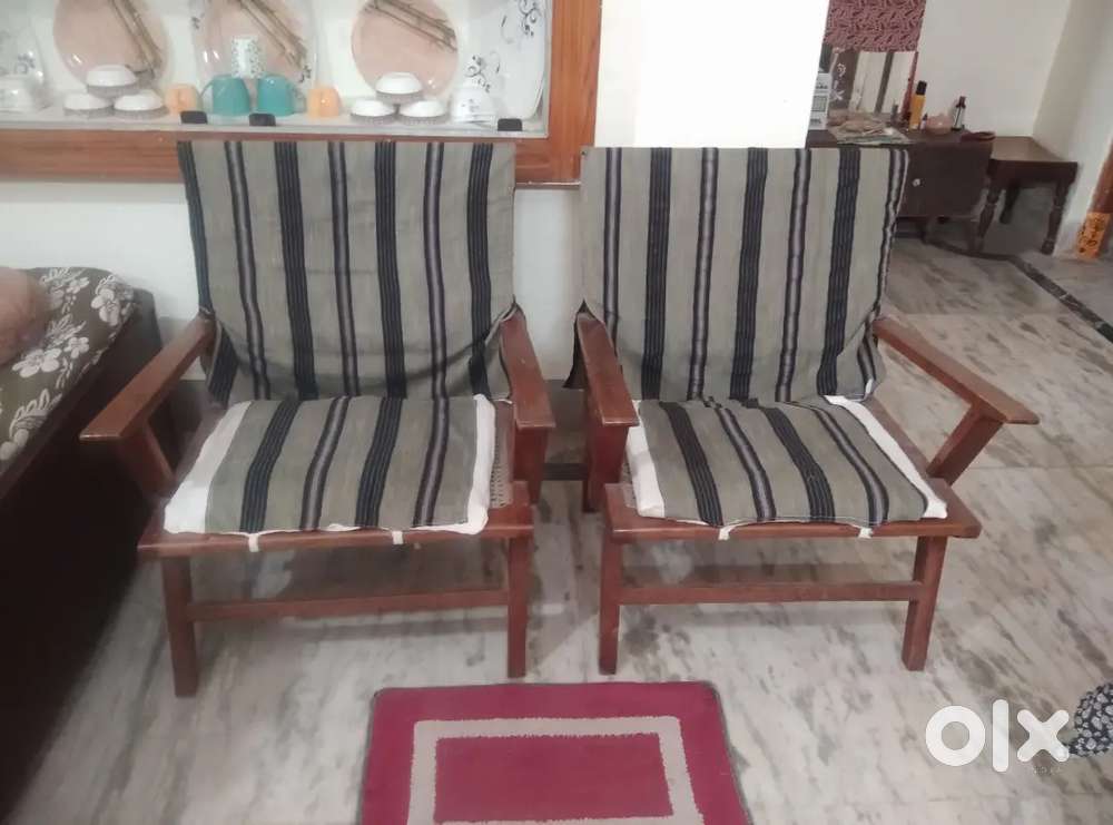 Sofa set of two single chairs