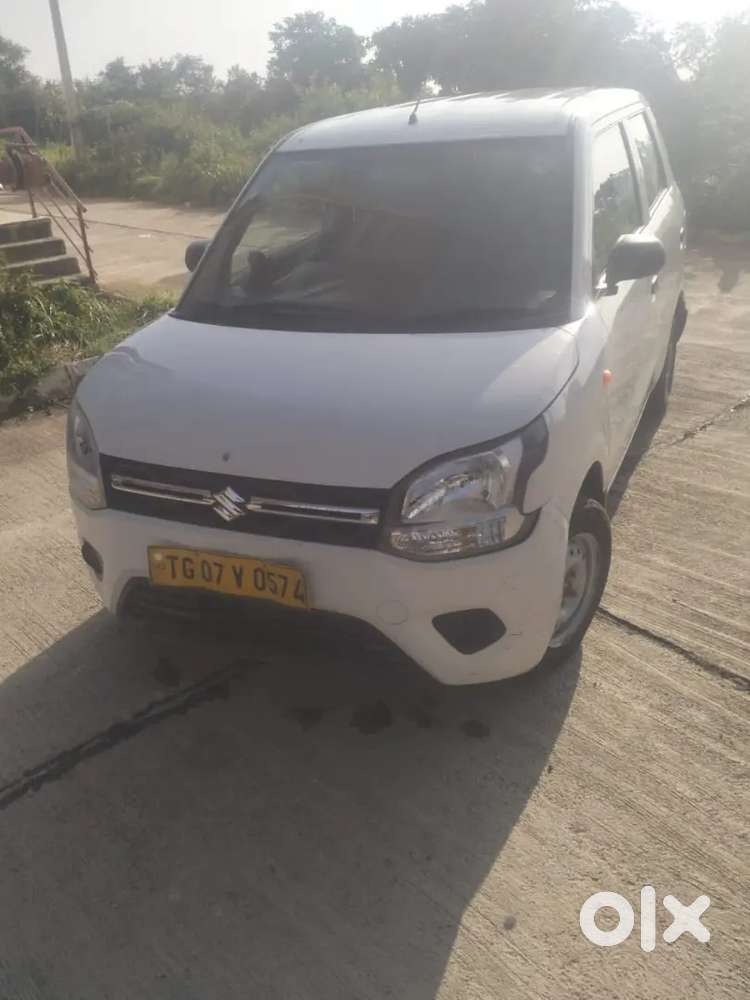 Ola uber driver required, room available, daily payment available