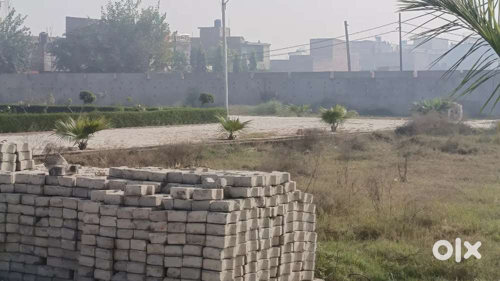 Plot in Kishan enclave. Area is 91 sq meter or 131 Gaj.