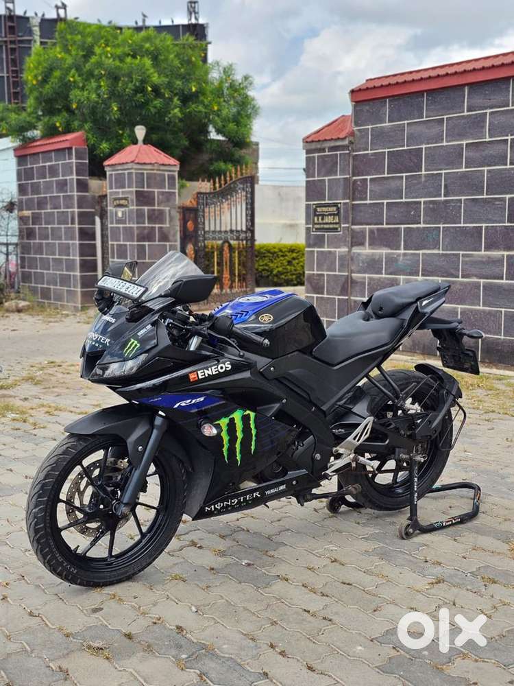 R15 monster edition