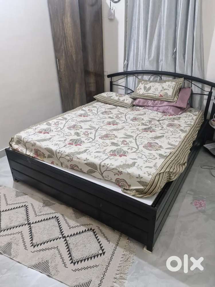Heavy Metal Queen Size Disassemble Bed with Storage without mattress