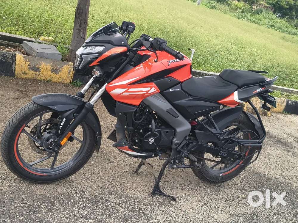 Showroom Track