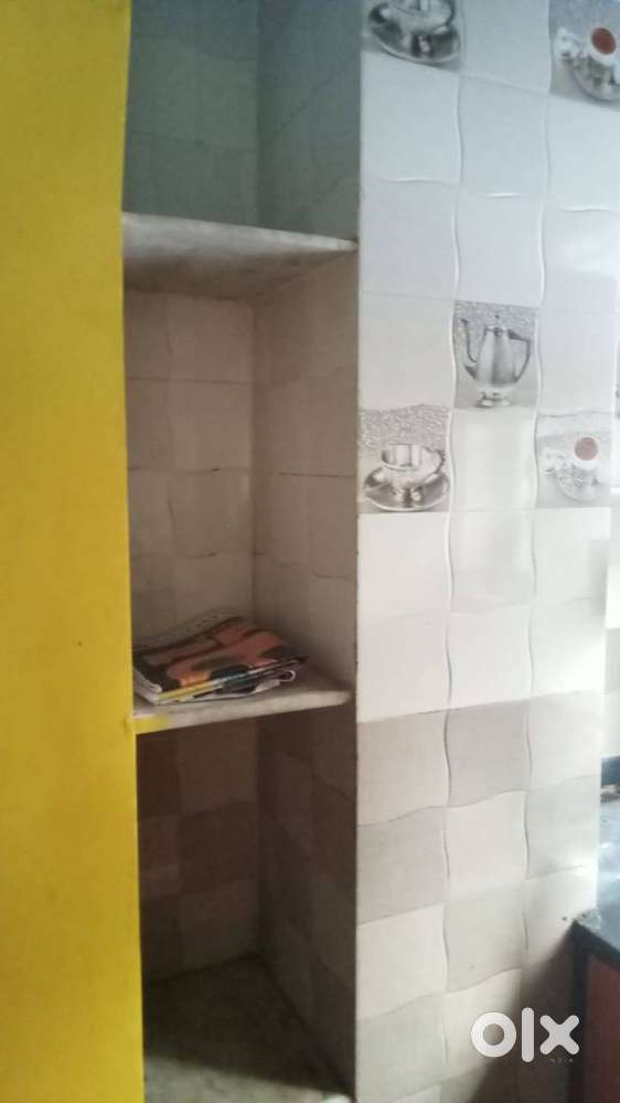 Working person welcom student