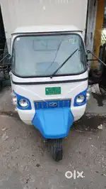 Zor Grand DV EV Mahindra 2024