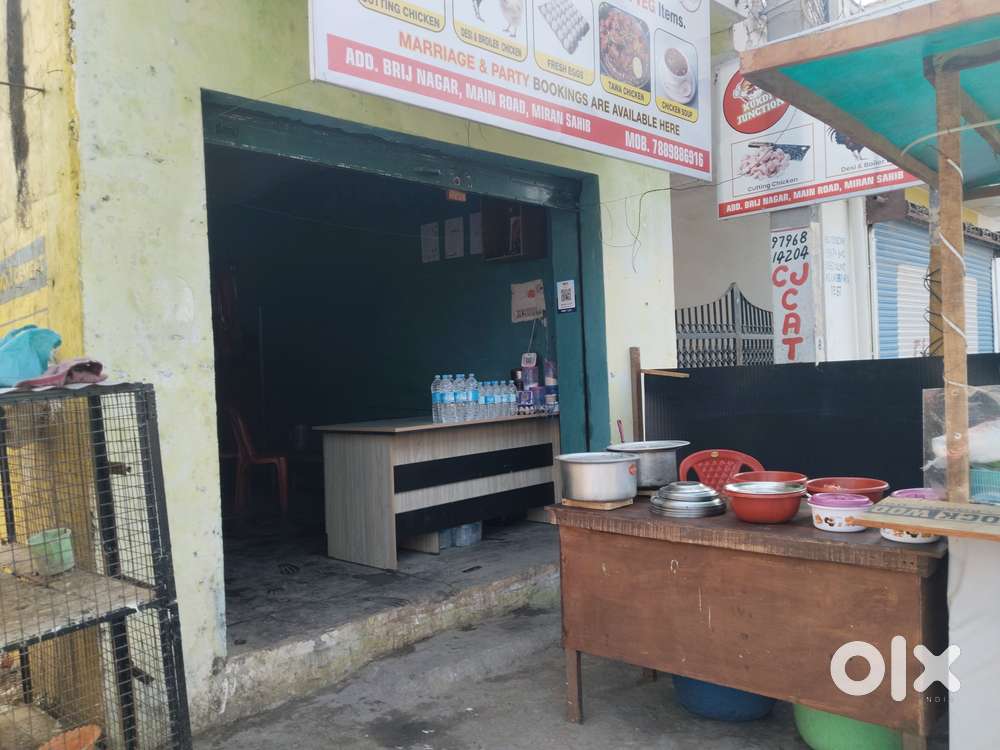 Running shop for sale in prime location