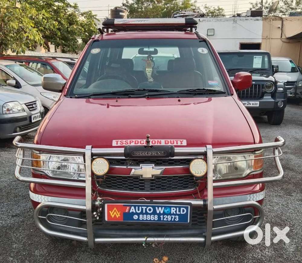 Chevrolet Tavera Neo LS B3 - 10 seats BSIII, 2014, Diesel