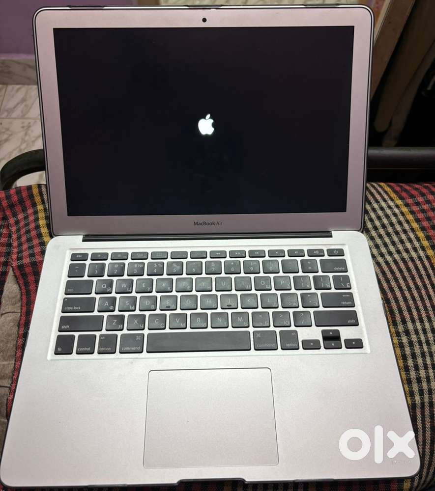 Apple Macbook Air