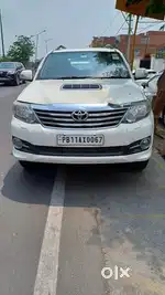 Toyota Fortuner 2011-2016 4x2 Manual, 2014, Diesel